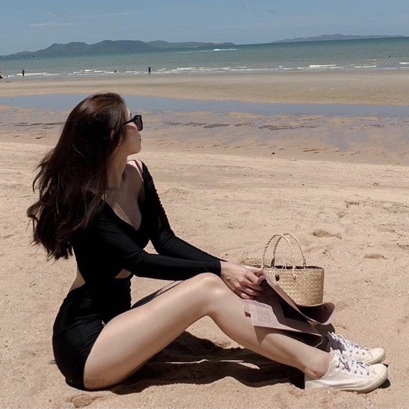 BIKINI DÀI TAY KHOÉT EO LIỀN THÂN MÀU ĐEN ĐỒ BƠI | BigBuy360 - bigbuy360.vn
