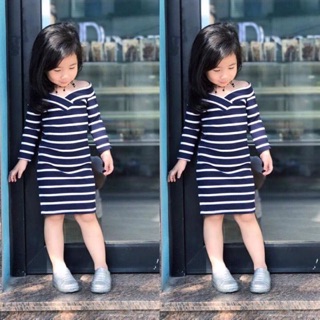 Đầm body xẻ tà 