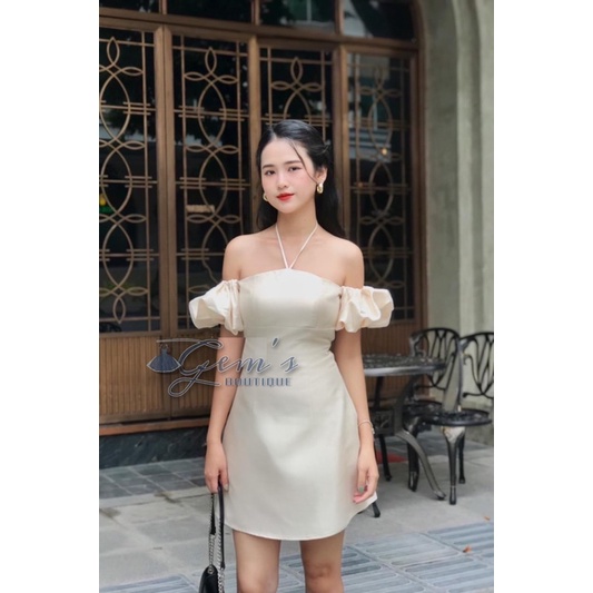 VÁY ĐẦM CỔ YẾM TRỄ VAI TAY PHỒNG ( sẵn đệm ngực )