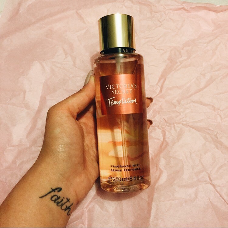 𝐅𝐞𝐦𝐦𝐢𝐞💝Xịt Thơm Toàn Thân Victoria’s Secret Temptation