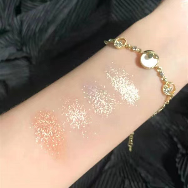 [Hàng mới về] Bảng phấn mắt bốn màu ánh nhũ chống mồ khôi/ kháng nước | BigBuy360 - bigbuy360.vn