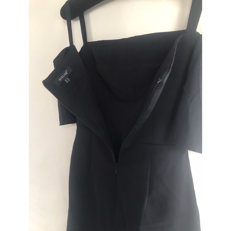 Đầm Elise đen Trễ vai sz xs