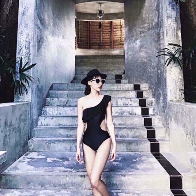 Bikini liền thân bèo lệch vai Có sẵn size 60kg