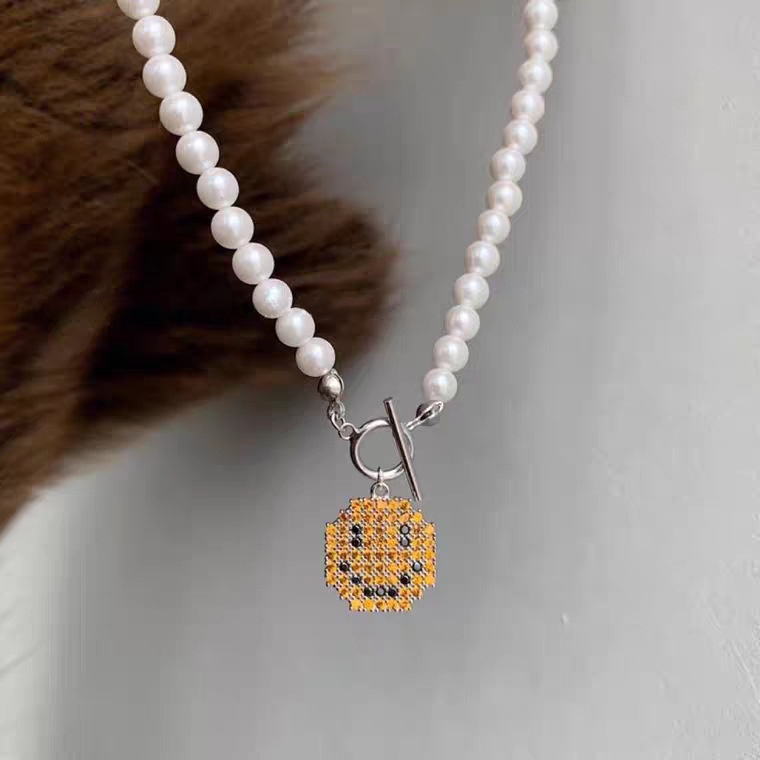 Vòng cổ Ngọc Trai Mặt Hình Mặt Cười Đơn Giản Cho Nữ