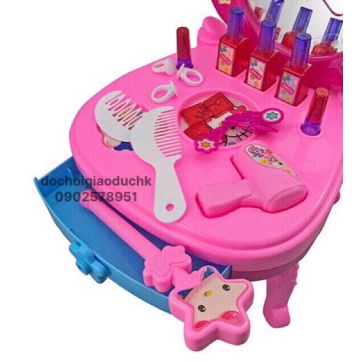 Hộp bàn trang điểm Hello kitty - Make up set