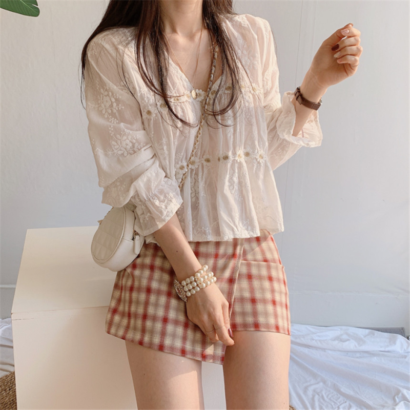 SUXI Áo kiểu phối ren hoa cổ chữ V/ Chân váy ngắn sọc ca rô phong cách Hàn Quốc trẻ trung thời trang cho nữ