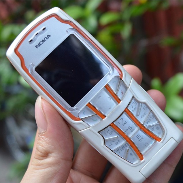 Điện Thoại Nokia Cổ 3108 Cảm ứng đầu tiên Nokia Tặng thêm 1 nắp Lưng