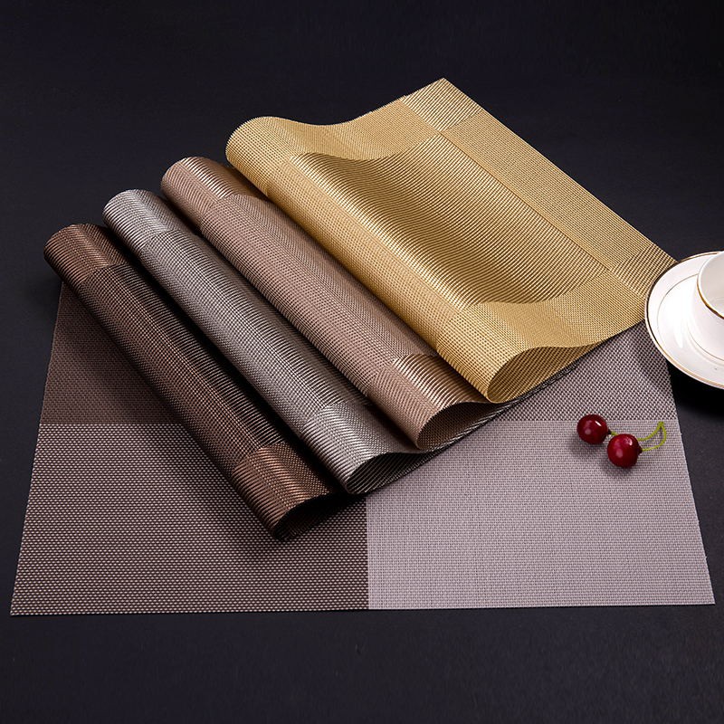 Tấm Lót Bàn Ăn Bằng PVC Chống Trơn Trượt Tiện Dụng