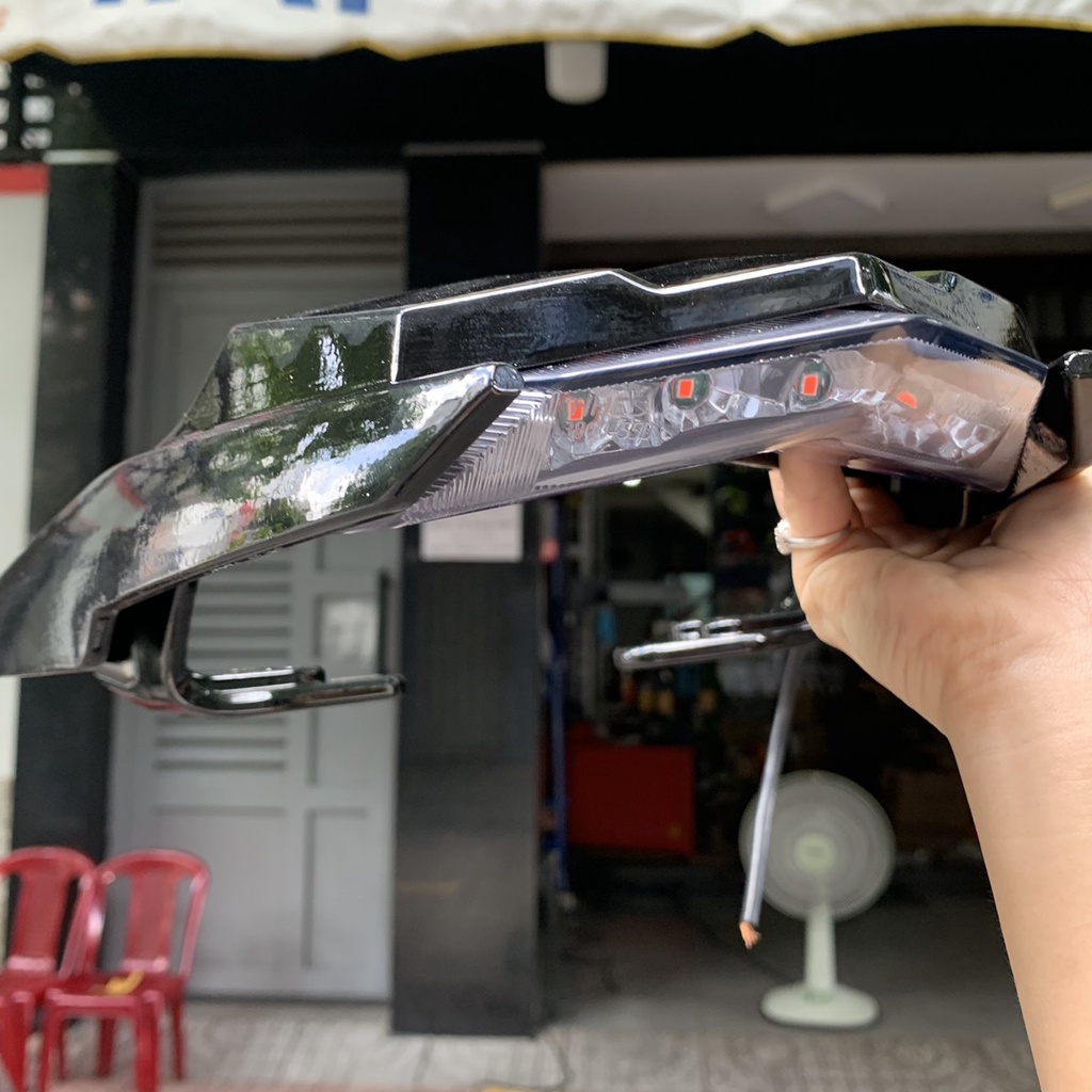 TAY DẮT CÓ ĐÈN LED CHO WINNER VÀ WINNER X