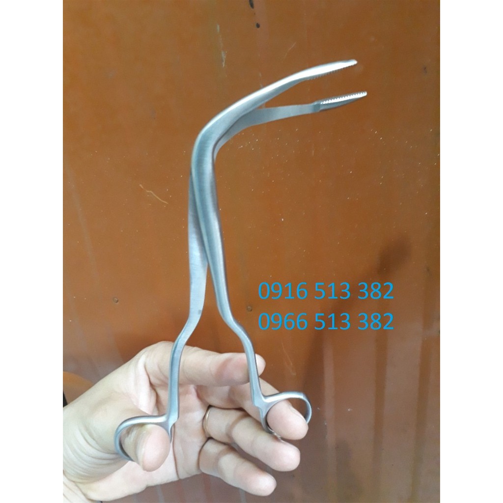 Panh gắp dị vật mũi họng