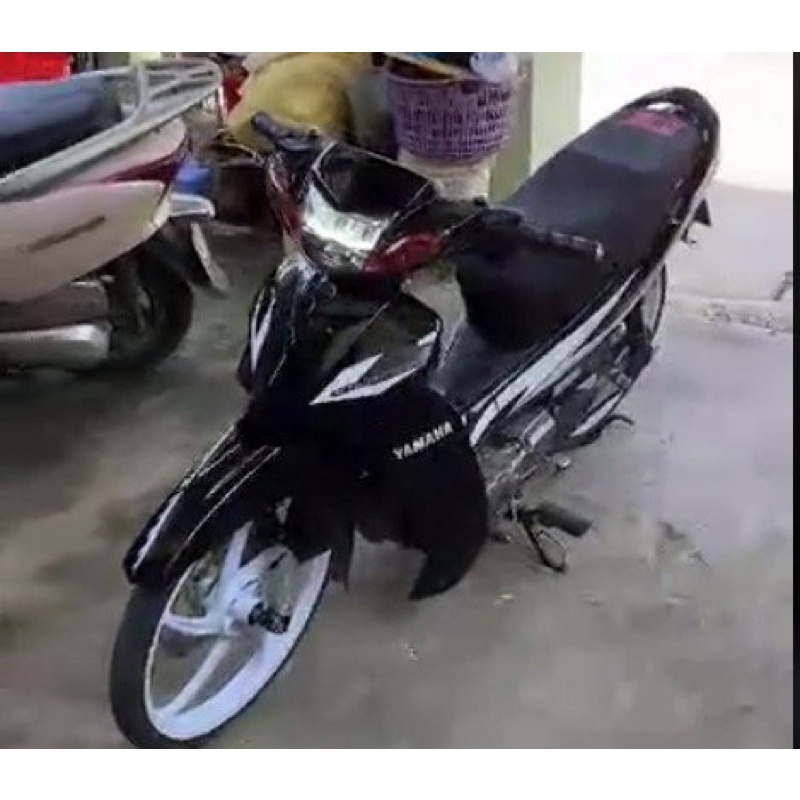 Tem xe Sirius 110 Crypton đen trắng