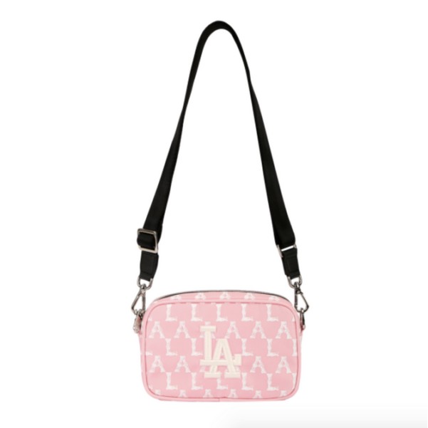 Túi Monogram Mini Crayon Cross Bag LA Pink 🔴FREESHIP🔴 Hàng Chính Hãng - Túi Đeo Phong Cách Hàn Quốc