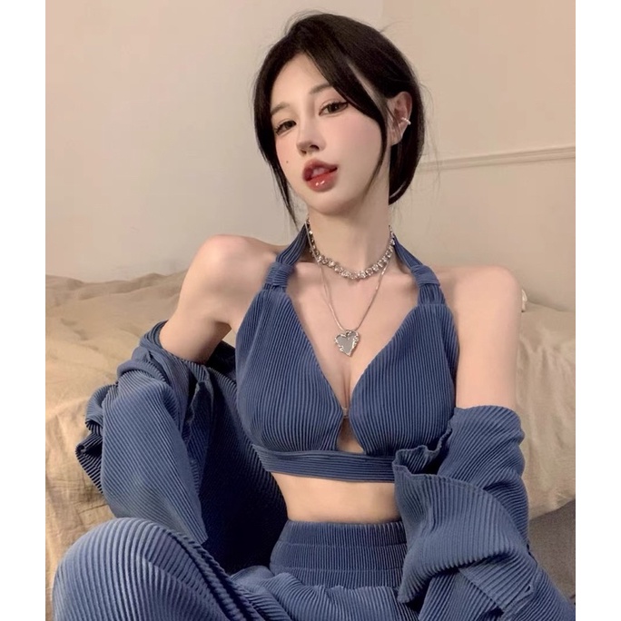 Áo + quần thể thao Ulzzang