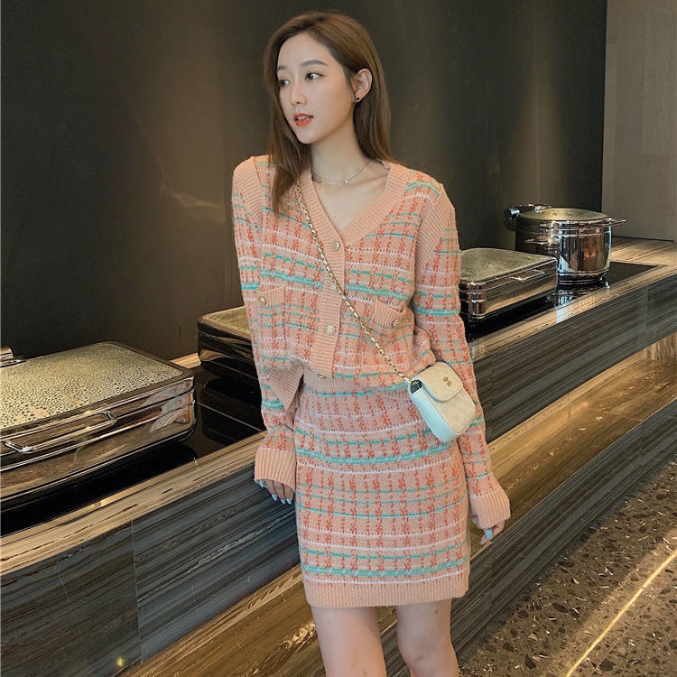 Set áo khoác cardigan dệt kim phối chân váy chữ a thời trang mùa thu cho nữ | BigBuy360 - bigbuy360.vn