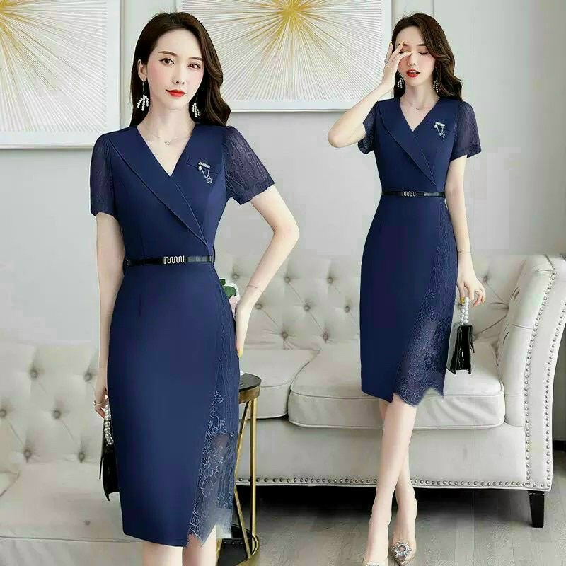 Đầm Trung Niên Phối Ren Cổ Vest Kèm Nịt và Phụ kiện đính Đá