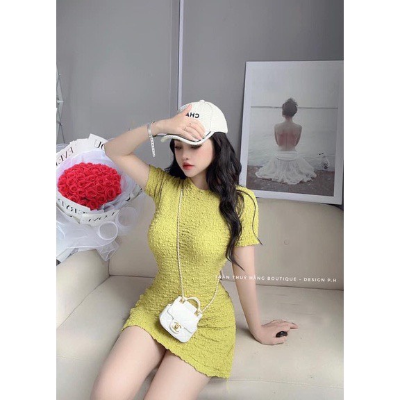 Đầm xốp quảng châu cổ tròn trơn ôm body dáng ngắn cực hot , chất thun xốp dày dặn co giãn