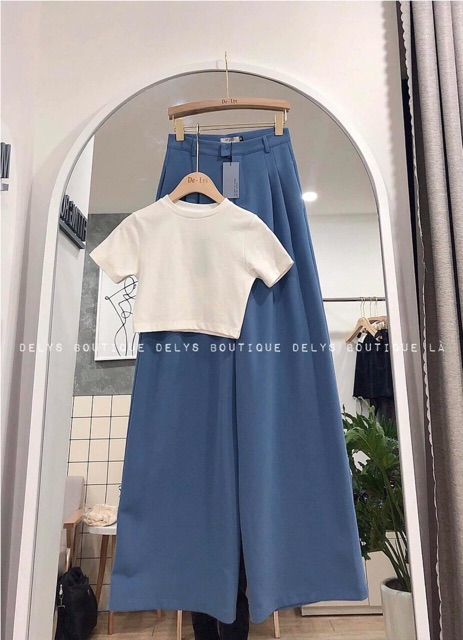 Áo croptop chất cotton thấm hút tốt co giãn mềm mịn 2 màu trắng đen thời trang Banamo Fashion 313