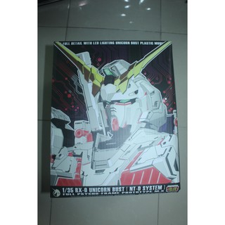 Mô hình lắp ráp 1/35 Gundam Unicorn Head Bust Yi Hui