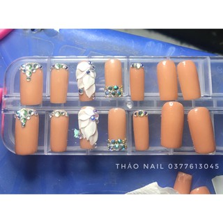 Móng tay giả nail thiết kế