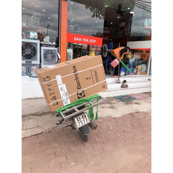 TỦ LẠNH MINI ELECTROLUX 94 LÍT EUM0930BD-VN Model 2022