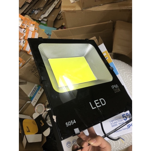 Đèn phaled công xuất 200w IP66 ngoài trời ánh sáng trắng vàng Chip led Epistar bảo hành 2 năm Anteico đèn chiếu sáng