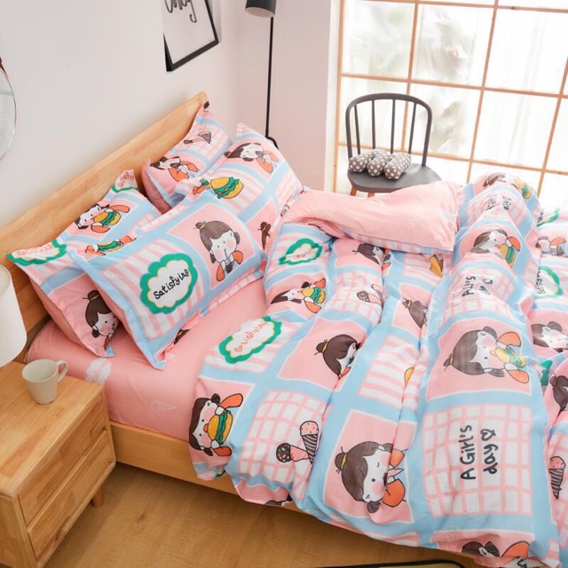 Set Chăn Ga Cotton Poly Bé Gái Ăn Uống Ngộ Nghĩnh Ga Hồng Cực Chất Shinbedding.shop