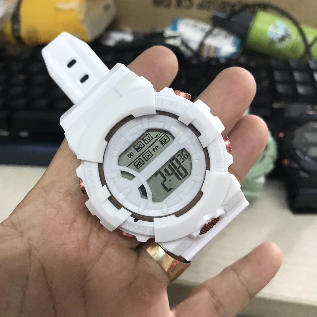 (CHỐNG NƯỚC) Đồng hồ điện tử thể thao thời trang unisex (nam - nữ) dây Silicon cao cấp thể thao cao cấp (39 mm)