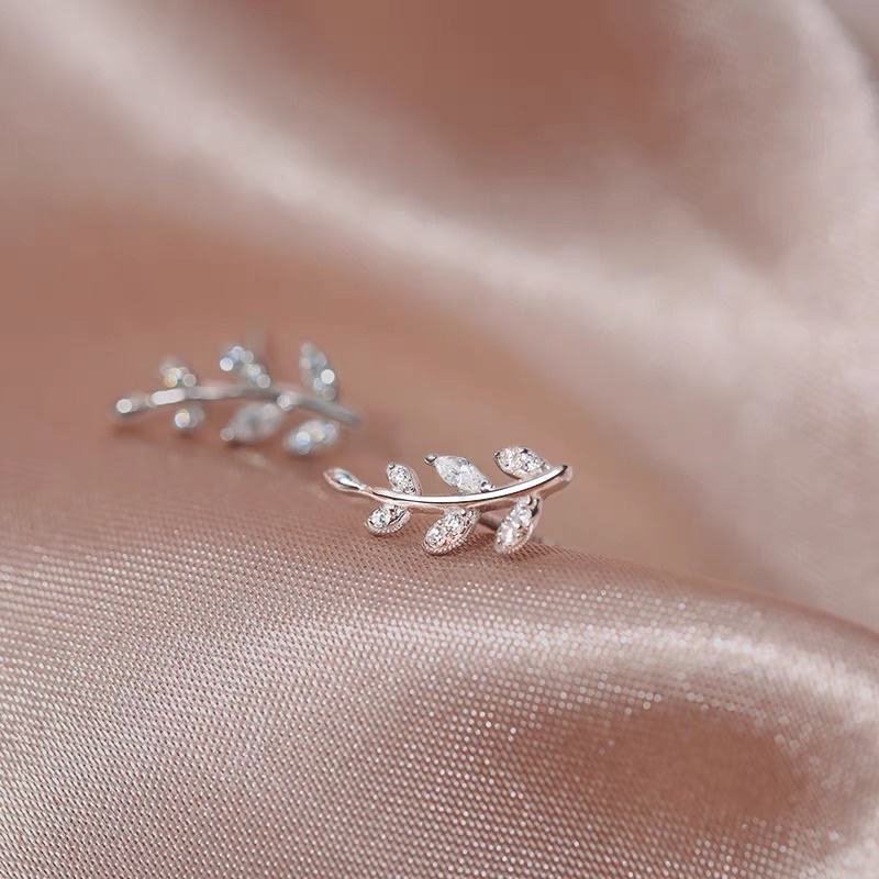 Bông tai bạc nữ DaLiA Jewelry khuyên tai hình chiếc lá cá tính chuẩn bạc 925