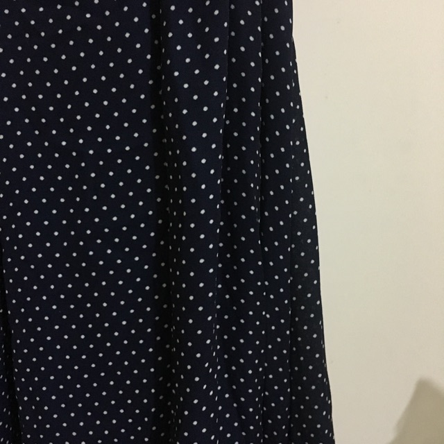 Đầm midi maxi chấm bi 100.000₫