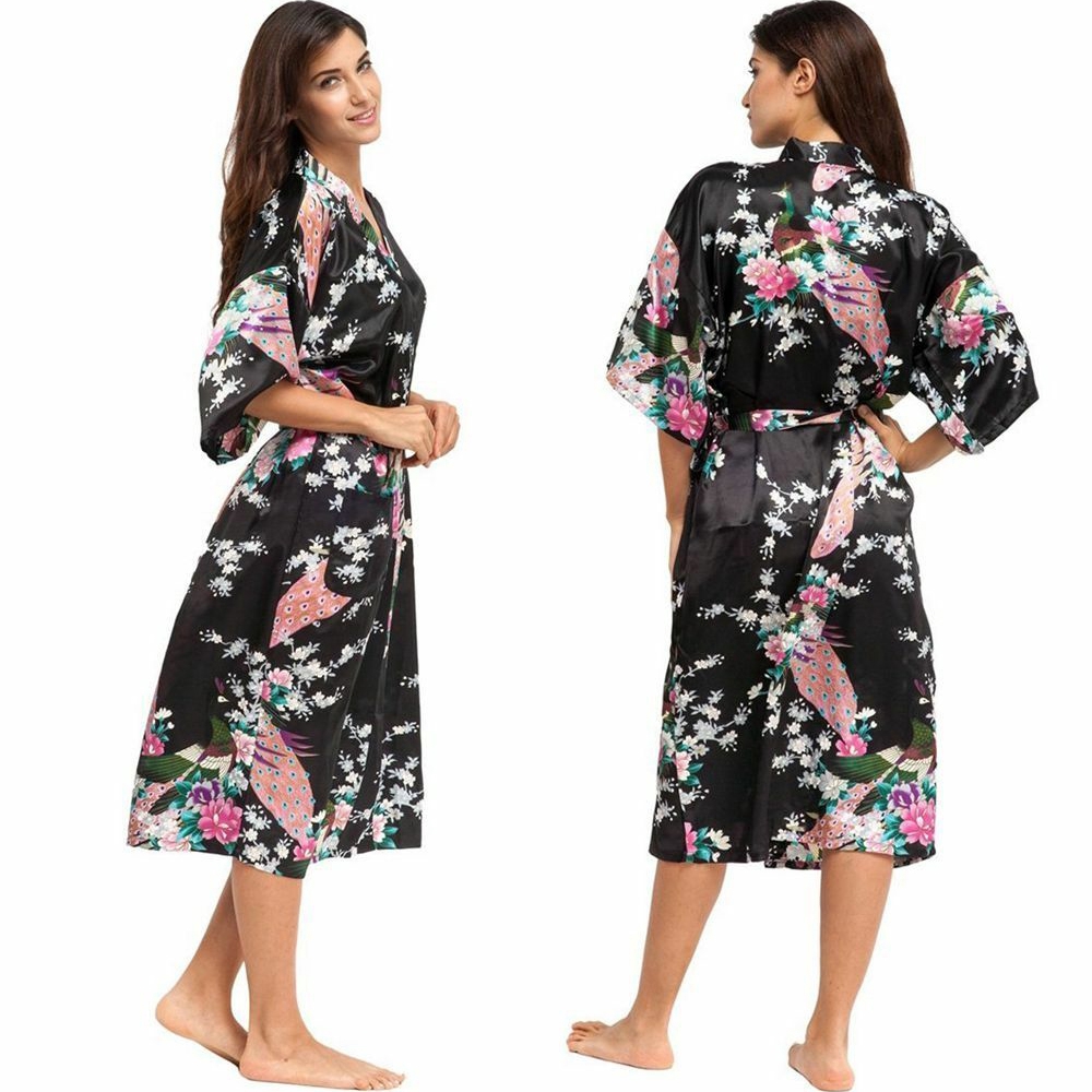 Mặc gì đẹp: Thoải mái với Áo choàng ngủ kimono vải lụa satin in họa tiết hoa và chim công thời trang phối dây thắt lưng