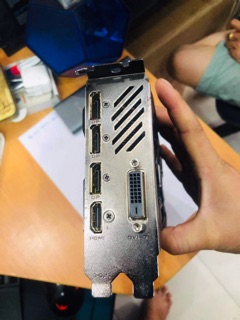 Aorus rx 580 8G ddr5 256bit