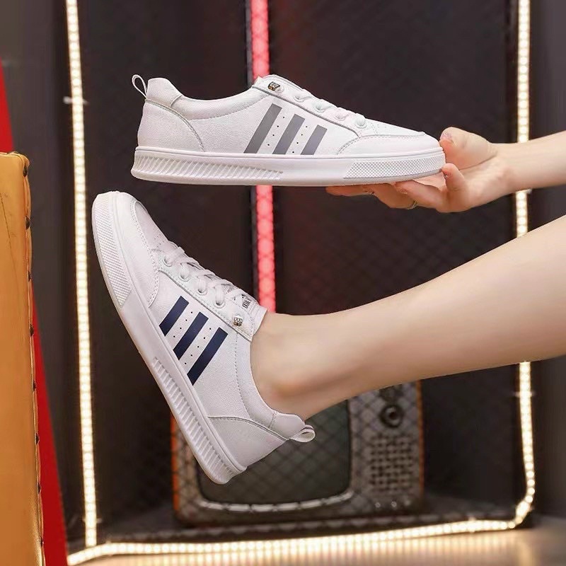 Giày thể thao nữ trắng 3 vạch siêu êm ko cần buộc dây
