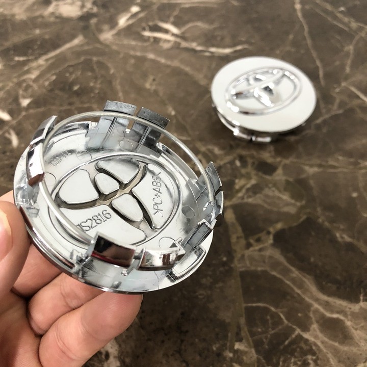 Logo chụp mâm, ốp lazang bánh xe ô tô Toyota đường kính 62mm ( MÀU BẠC MẠ CROM )