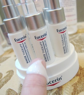 Tinh chất dưỡng trắng da Eucerin WHITE THERAPY Concentrate Serum
