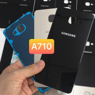 Nắp lưng samsung galaxy A710 có 2 màu đen và vàng(gold)