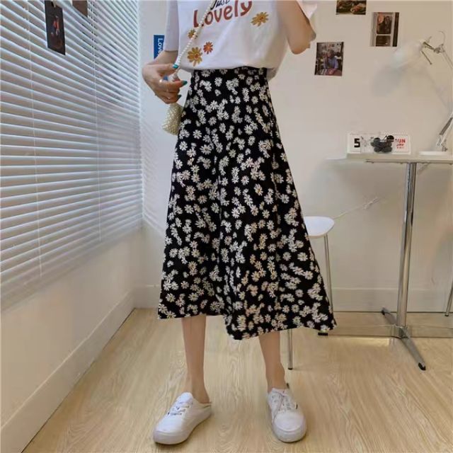 Chân váy hoa cúc lưng chun dáng dài