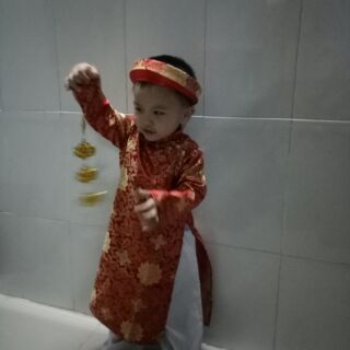 Áo dài cách tân cho bé trai