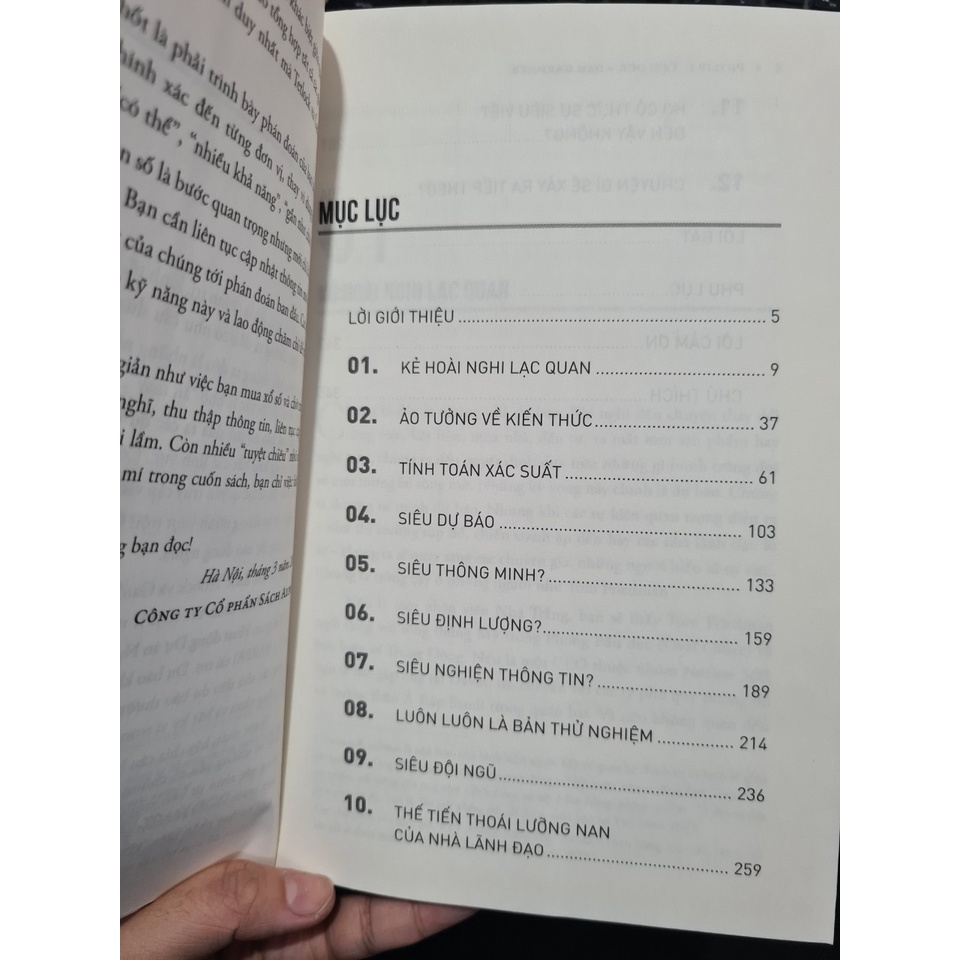 Sách - Siêu Dự Báo: Những phương pháp dự đoán trên tầm chuyên gia