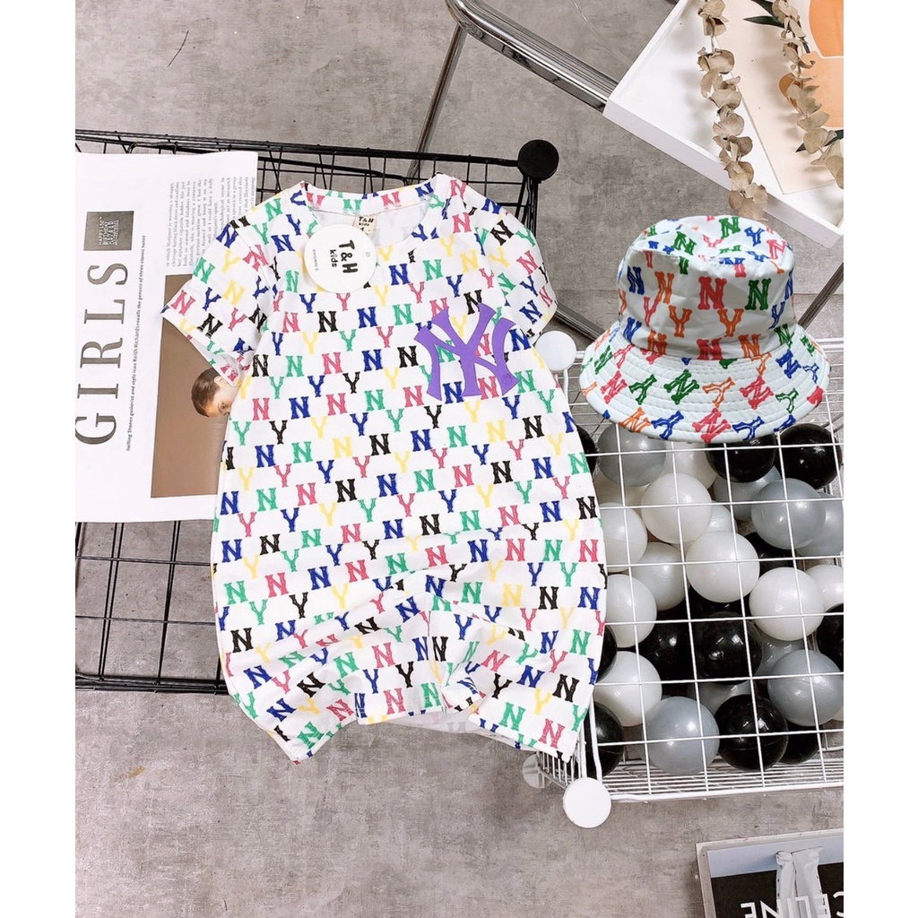 Váy NY kèm mũ cao cấp bé gái