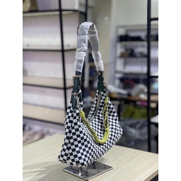 Túi kẹp nách Cnk