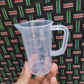 Ca đong định lượng pha chế có chia vạch 100 ml có nắp đậy