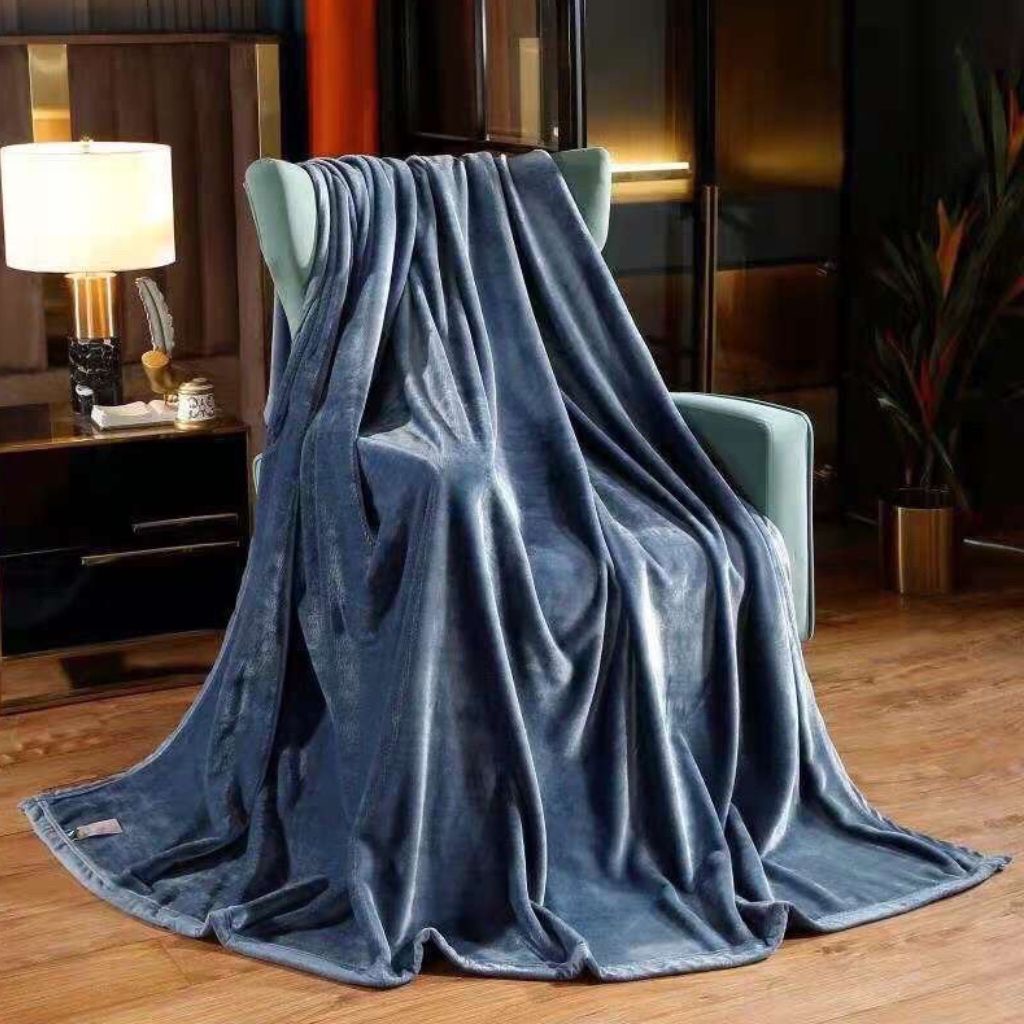 Chăn lông tuyết Muji Nhật cao cấp 2m1x2m3 dùng 4 mùa mềm mại - mịn màng