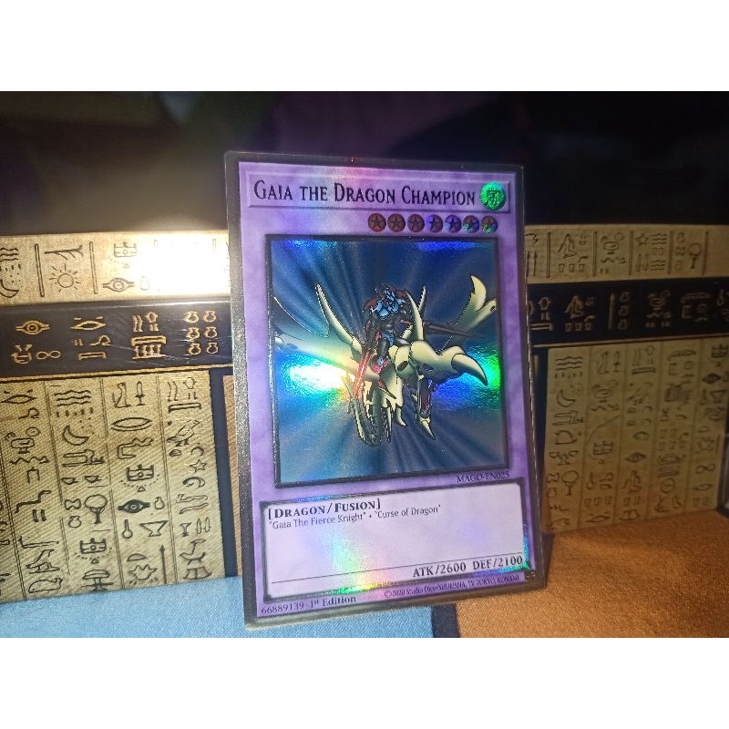 Thẻ bài: Gaia the Dragon Champion - MAGO-EN025 - Premium Gold Rare 1st Edition