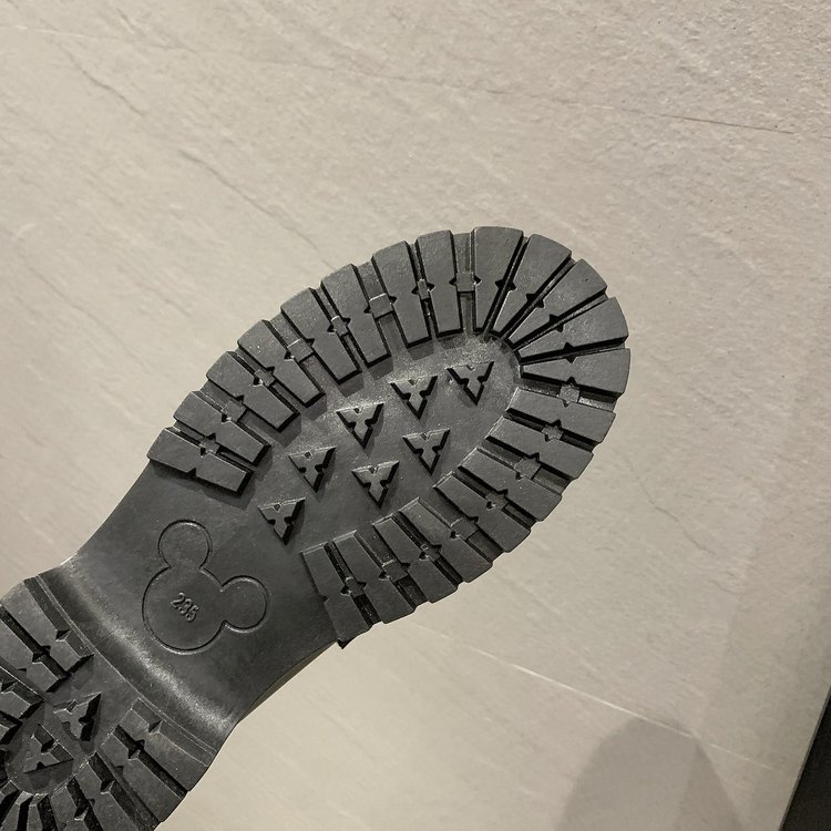 [ Mã 66CBSALE giảm 30K đơn 200K] Giày bata đế dày phong cách năng động hợp thời trang cho nữ | BigBuy360 - bigbuy360.vn