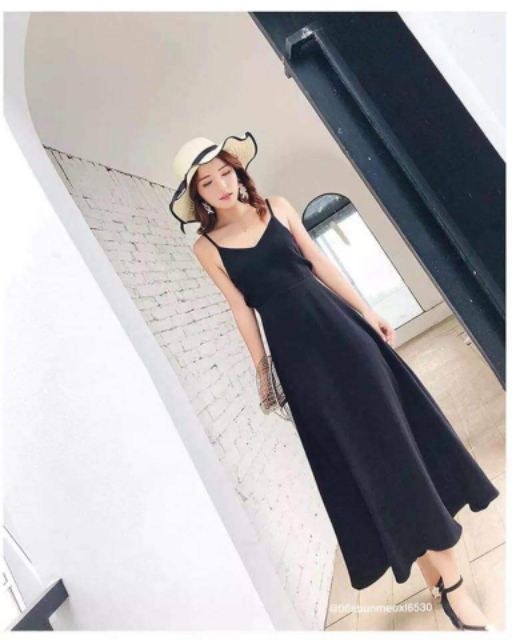 Đầm Maxi đi biển, váy lụa mềm Hở Lưng cúp ngực đen đỏ SAVVY dress sang chảnh dự tiệc