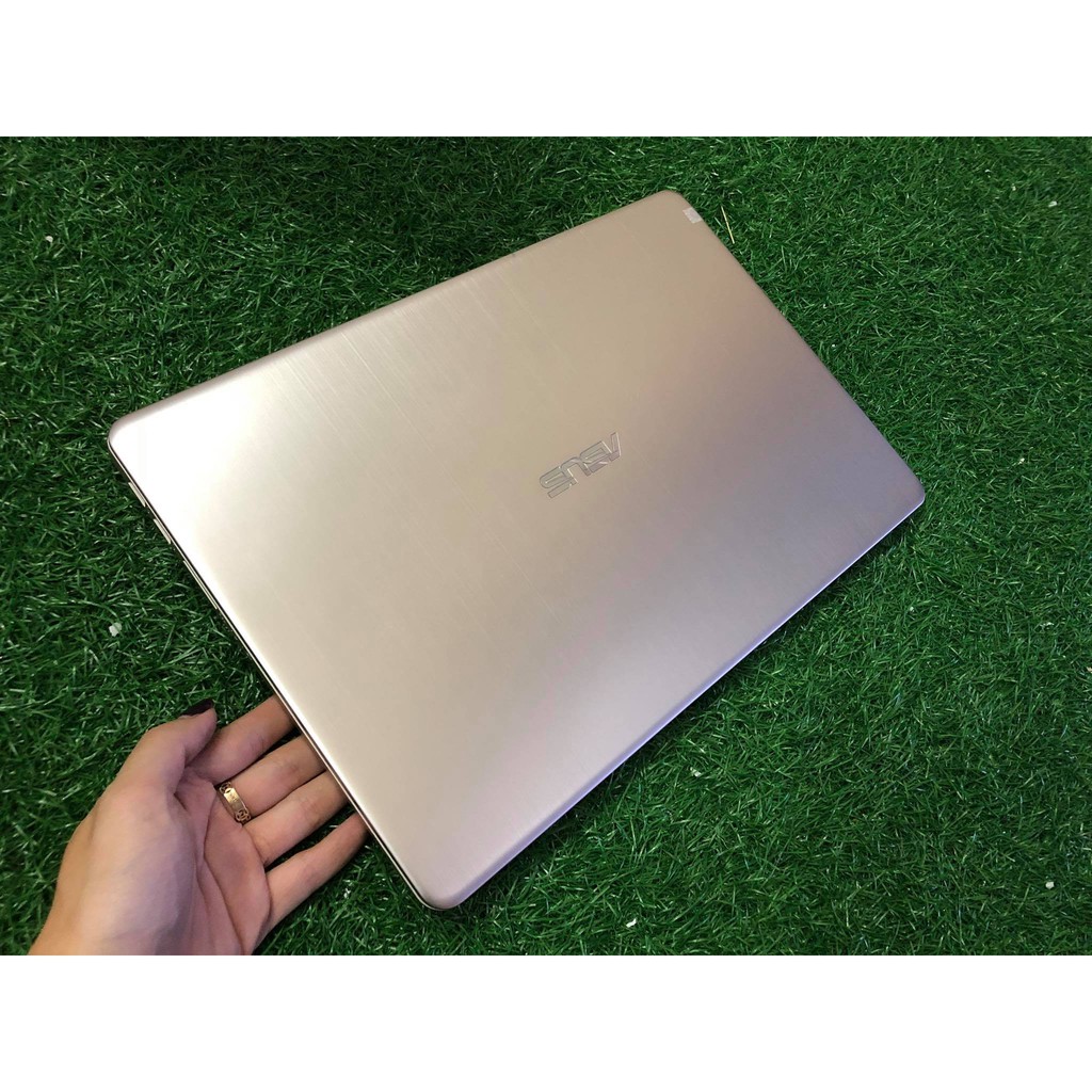 Laptop Asus Vivobook S510U Core i5-8250U, ram 4Gb, ổ HDD1000Gb, cạc rời GT940M(2Gb), màn 15.6 inch Full HD ~  đẹp 99%