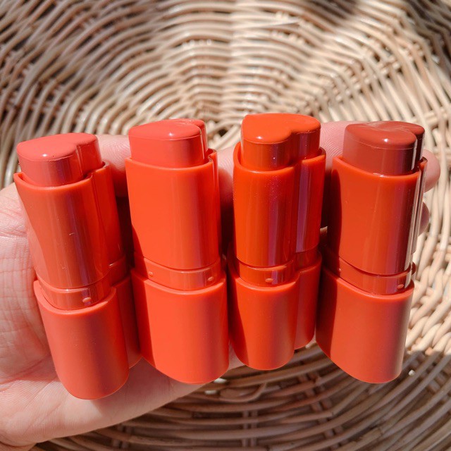 Má Hồng Dạng Thỏi Kiss Beauty. | BigBuy360 - bigbuy360.vn