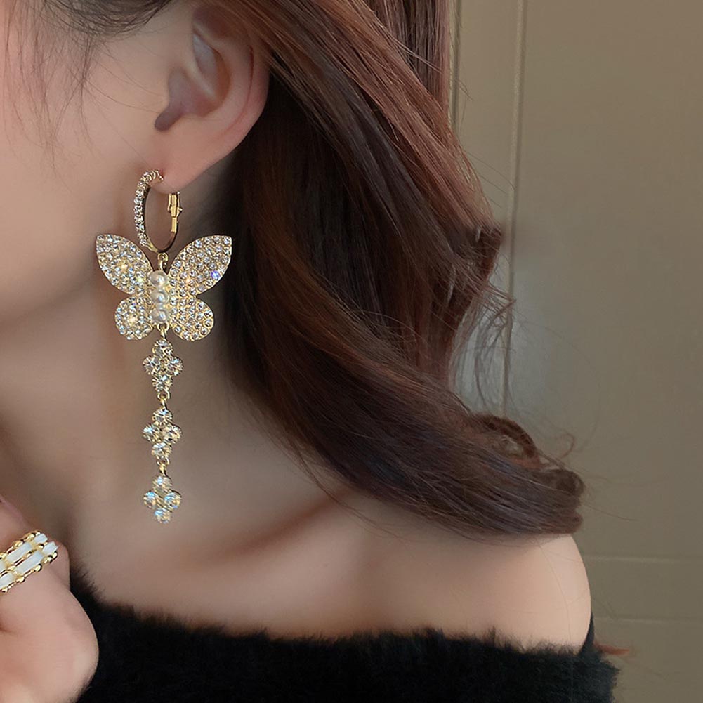 Đôi Khuyên Tai Dáng Dài Đính Đá Tạo Hình Bươm Bướm Xinh Xắn Cho Nữ