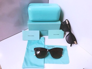 KÍNH TIFFANY TẶNG HỘP