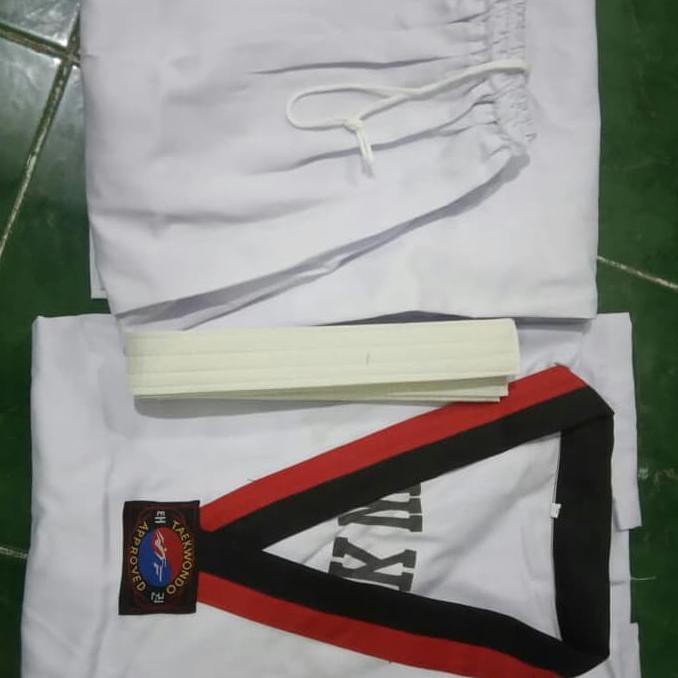 Dobok Bộ Đồng Phục Tập Võ Taekwondo Cổ Đen Đỏ Cho Người Mới Bắt Đầu